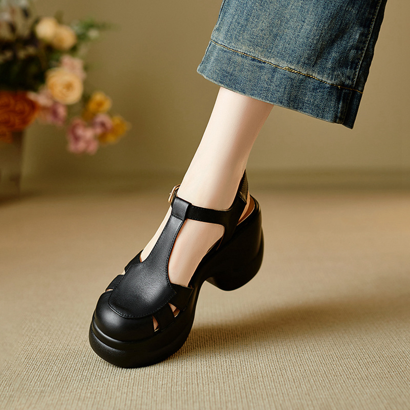 Sandal nữ quai chữ T đế xốp dày phong cách La Mã — đen