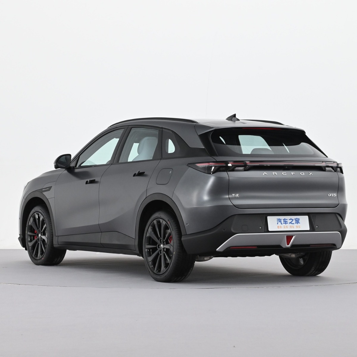 Aplicable a BAIC Poole Fox Alfa T5 neumáticos de automóviles guardabarros de ventas transfronterizas fabricantes al por mayor versión original