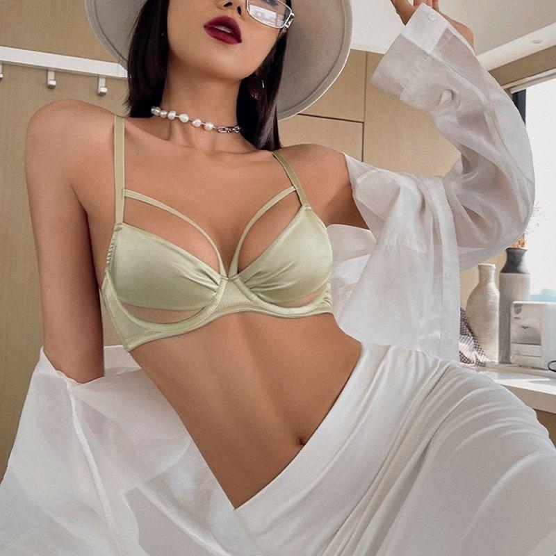 【48-Hour Shipping】Red Zodiac Year Lingerie Set for Women, Sexy French-Style Bridal Lingerie That Makes Big Busts Appear Smaller