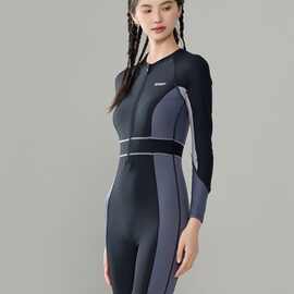 泳衣女款保守连体2025新款显瘦大码泡温泉长袖防晒运动游泳馆专用