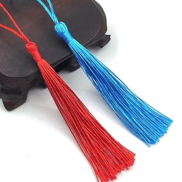 Small Tassel Bookmarks in Stock, Gift Boxes, Fans, Chinese Knots, Vertical Small Tassels, Candy Boxes in Stock, Wholesale from Manufacturer
