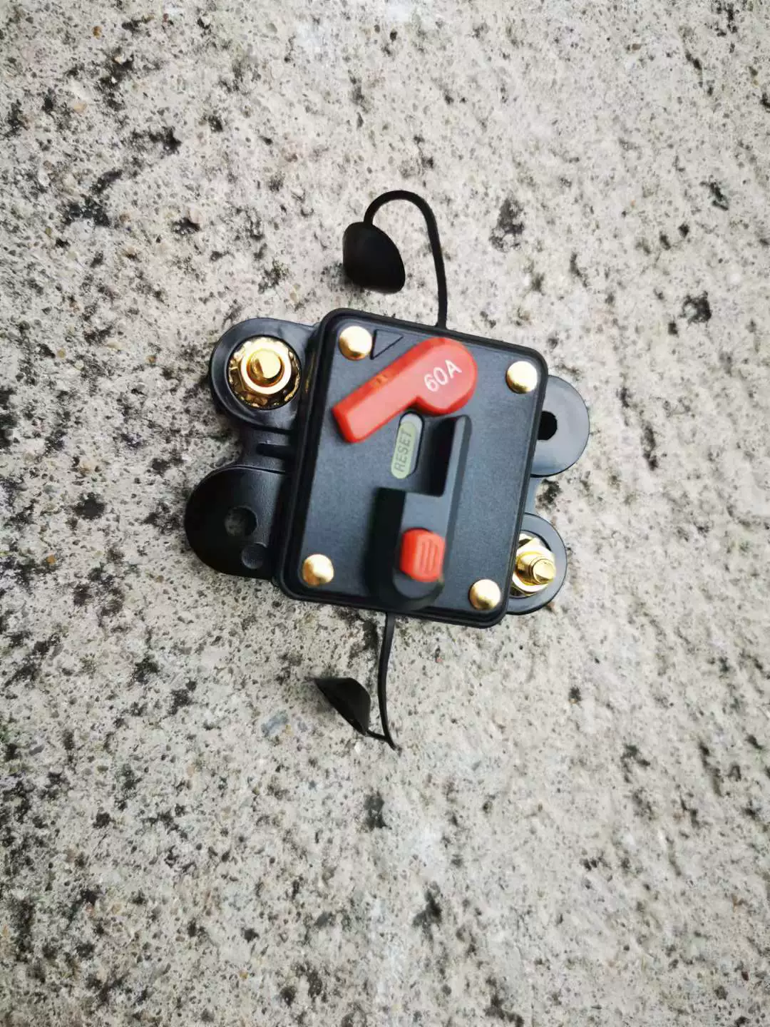 亨特生 Automotive recovery insurance bile duplet circuit breaker automatic switching insurance bile seat 50A-60A