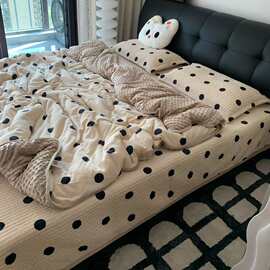 牛奶绒床盖四件套豆豆被罩不跑床床盖四件套家用牛奶绒床盖四件套
