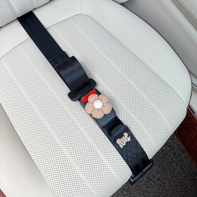 Car seat belt | Seat Belt, Car Anti-Belly Restraint - three-point-anti-strangle-safety-belt-black-brown-flower