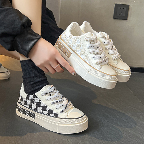 Xiaoxiangfeng checkerboard canvas shoes for women 2023 new niche design ins trendy thick-soled versatile small white sneakers