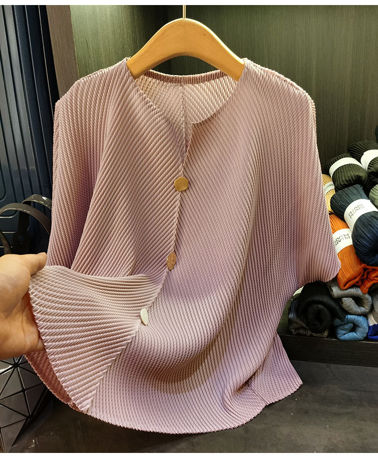Áo thun nữ tay ngắn xếp ly vảy rồng trang trí nút bấm cao cấp dáng rộng suông — Màu đen, Màu xanh đậu, Màu đỏ hoa hồng, Màu hồng củ sen chi tiết 27