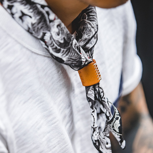 Madden workwear, retro square scarf, jewelry, Ami, khaki, artistic cashew scarf, street scarf, men's fashion
