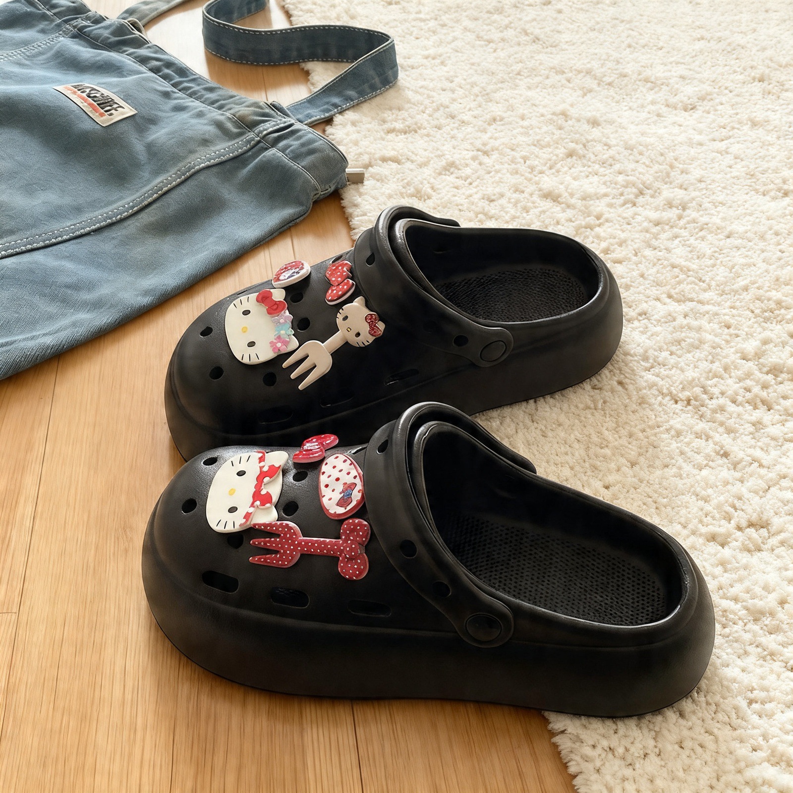 2026 New Cute Platform Height-Increasing EVA Clogs for Women, Non-Slip, Casual, Versatile, and Suitable for Students.
