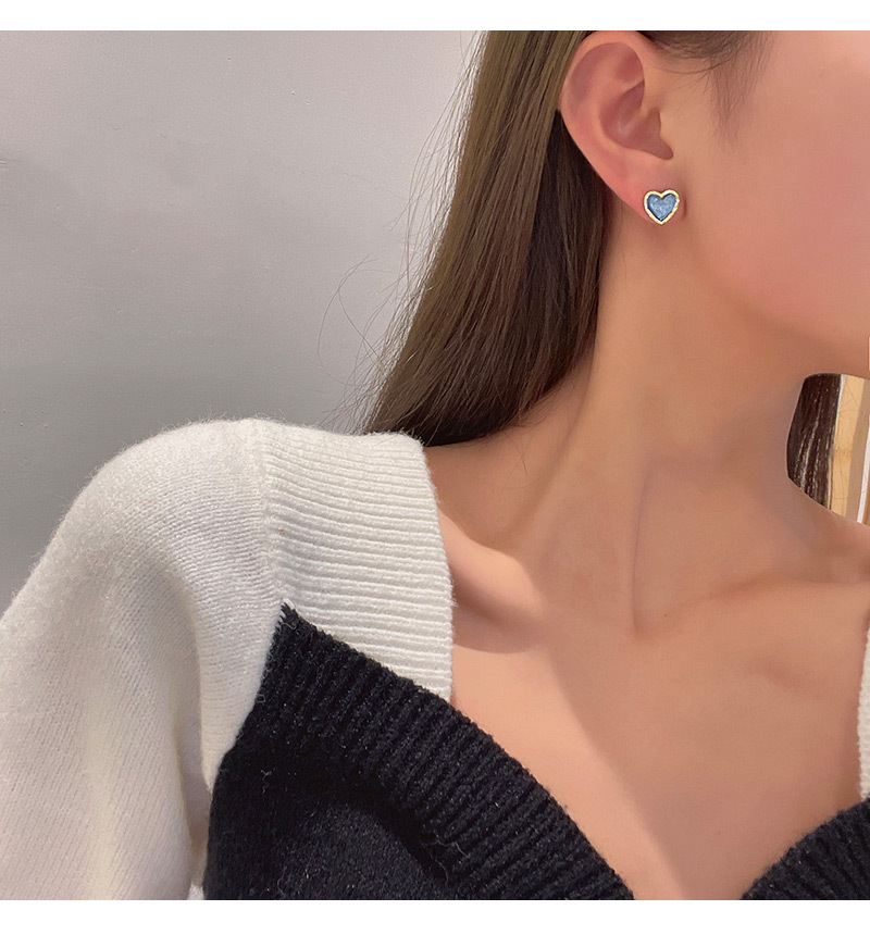 Korean style blue small heart-shaped earrings