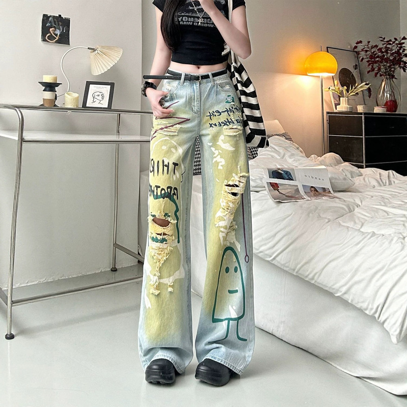 Trendy printed wide-leg jeans for women, 2026 spring/autumn collection, street style, distressed, loose fit, straight-leg pants Trendy printed wide-leg jeans for women, 2026 spring/autumn collection, street style, distressed, loose fit, straight-leg pants
