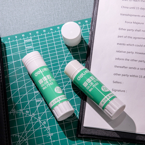 Deli 7102 white solid glue student formaldehyde-free kindergarten handmade financial glue stick jelly glue office supplies