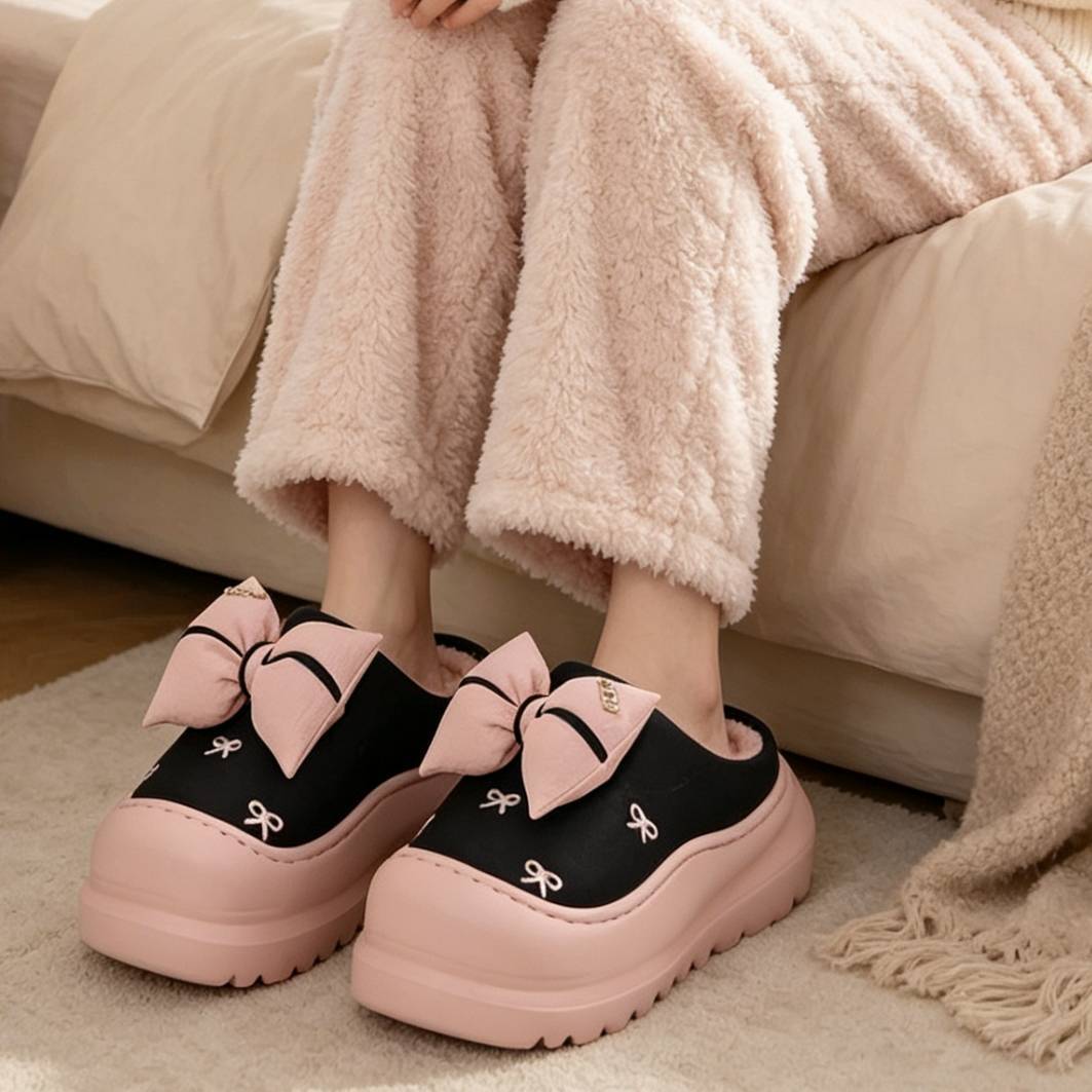 Nuevos zapatillas de algodón de fondo grueso de arco para mujeres de otoño y invierno en el hogar antideslizante pisar sensación de excremento de terciopelo cálido lindas zapatillas de algodón de cabeza