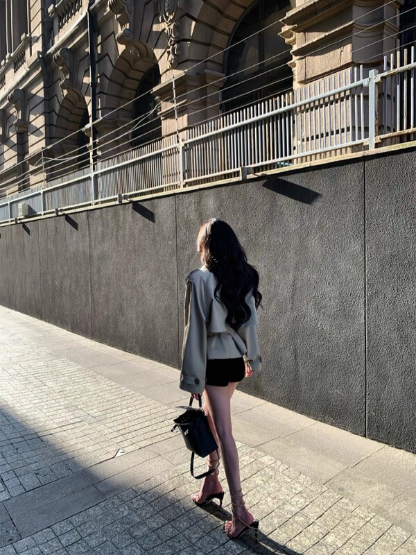 【早秋的神】风衣的季节绿色短款风衣女2025巨好看的风衣|undefined