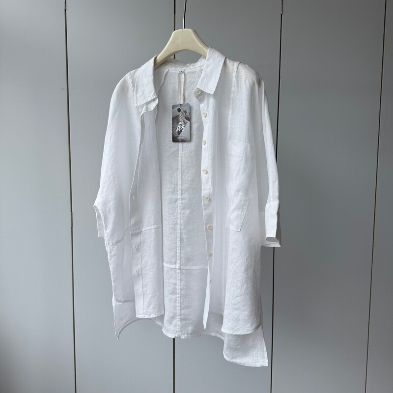 Natural 100% Linen Designer Cut! Lightweight, Loose-Fitting, Slimming Five-Quarter Sleeve Shirt with Multiple Buttons and a Turn-Down Collar for Women, New for Summer