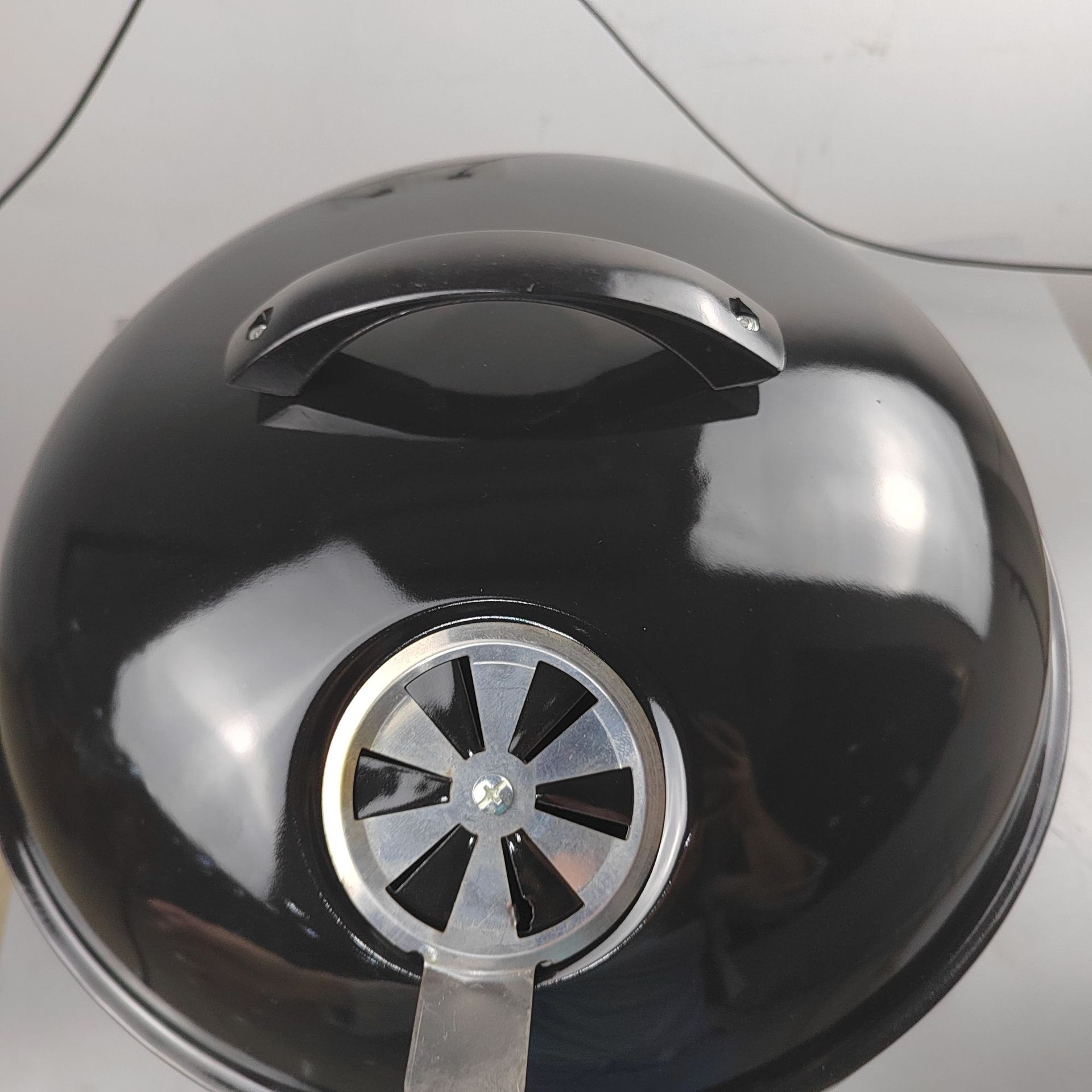 Soy una fábrica de 14 pulgadas mediano manzana barbacoa horno de cuatro patas portátil tapa horno al aire libre ronda BBQ Grill