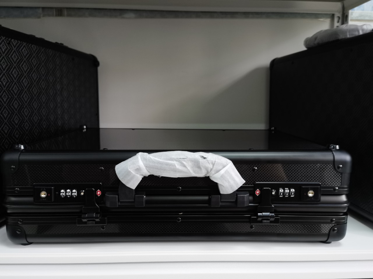 碳纤维车载露营旅行箱储物收纳箱手提密码箱五金工具箱批发