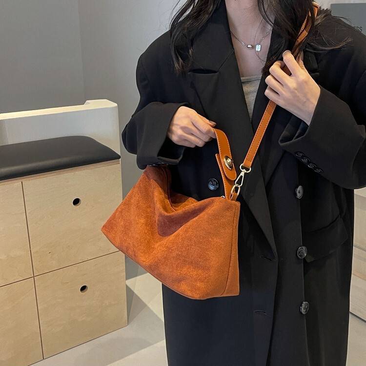 2026 New Style Tote Bag Dumpling Bag for Women, Retro Trendy Fashion Shoulder Underarm Bag, Large Capacity Versatile Commuter Pillow Bag