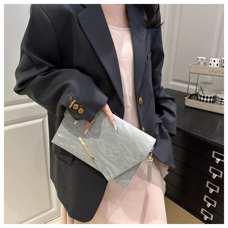 112g Weight Sewing Thread Fashion Element Magnetic Buckle Closure Type Top Handle Strap Type Envelope Bag Bags Type Office, Party Occasion Pu Leather Material Solid Color Pattern All Seasons Season Women's Gender Elegant Style Square Shape Pu Leather Solid Color Sewing Thread Square Clutches 18