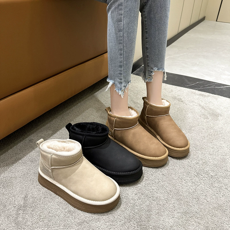 2024 зимние новые зимние ботинки на толстой подошве в стиле Чжоу Донгю для женщин, короткие водонепроницаемые моющиеся утолщенные нескользящие хлопковые туфли, модные