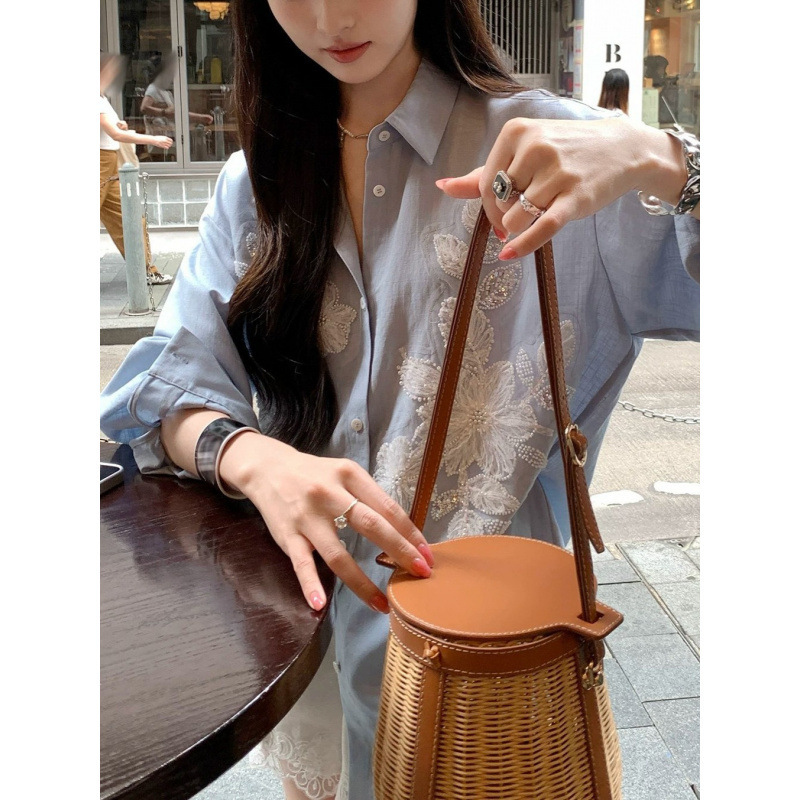 Lyocell relaxed and casual heavy-duty color-blocked lace beaded embroidered shirt with loose shoulders Lyocell relaxed and casual heavy-duty color-blocked lace beaded embroidered shirt with loose shoulders