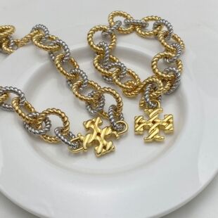 �W���¿�r���黨�ݼy�͹��pT LOGO�~�18k����� ��������b