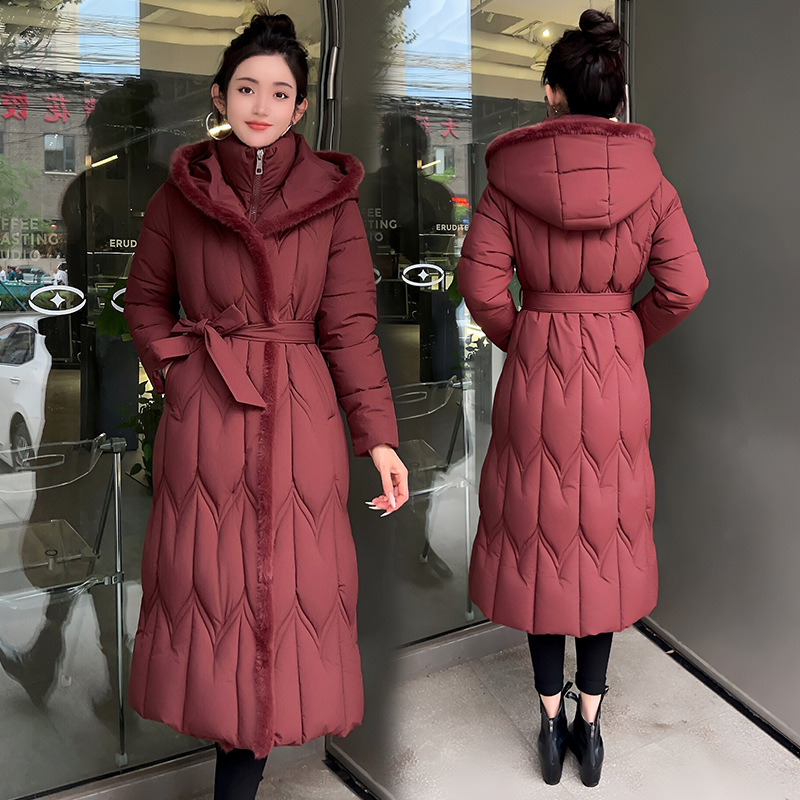 2025 ropa de algodón de moda larga nueva versión coreana sobre la rodilla L - 7XL ropa de algodón de mujer con capuzas de tamaño grande abrigo de moda