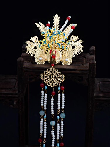Phoenix Crown: Modern-Style Bridal Headdress for Hanfu Wedding—New Design, Luxurious Chinese-Style Wedding Accessory Perfect for Imperial Queen's Grand Ceremony and Show He Style Hairstyles