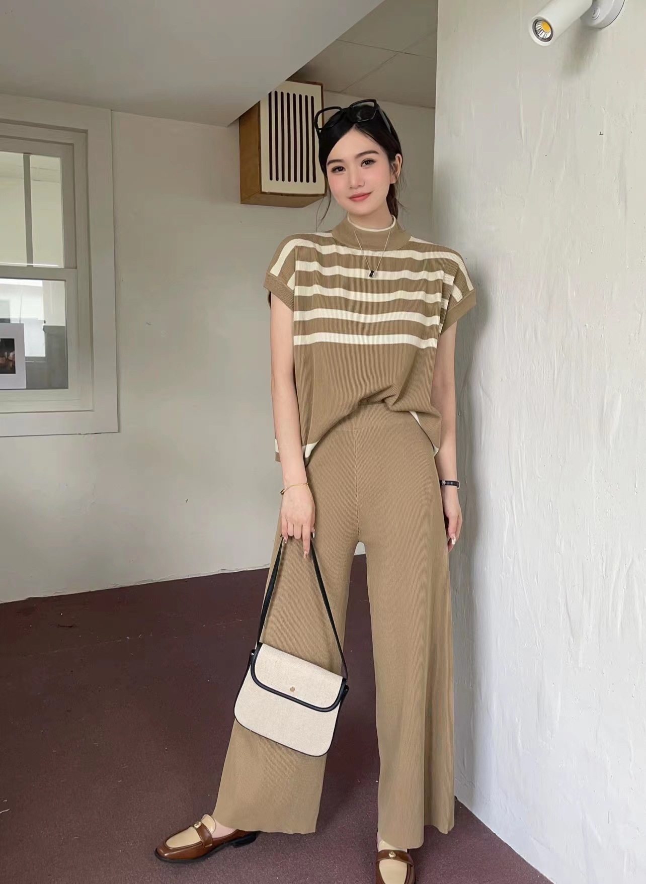 420g Weight Short Sleeve Sleeve Length Viscose fiber Fabric Type Pant Co-ord Set Sets Type 2 Pieces Set Quantity Daily Occasion Round Neck Neckline Regular Fit Fit Type Stripe Pattern Spring Season Women's Gender Elegant Style Daily Women's Elegant Stripe Viscose Fiber Pant Co-ord Set Pants Sets 13