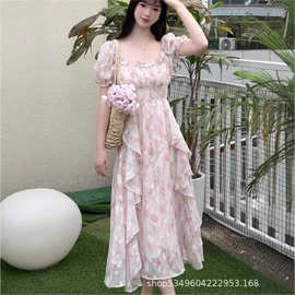初恋法式方领浪漫温柔碎花连衣裙女夏季气质收腰显瘦仙女长裙