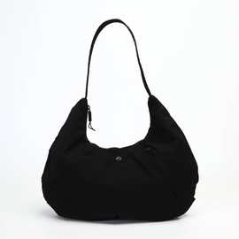 单肩包2025新款牛角包简约防水尼龙瑜伽包轻便大容量饺子腋下包