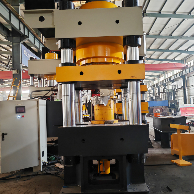 800吨四柱液压机2