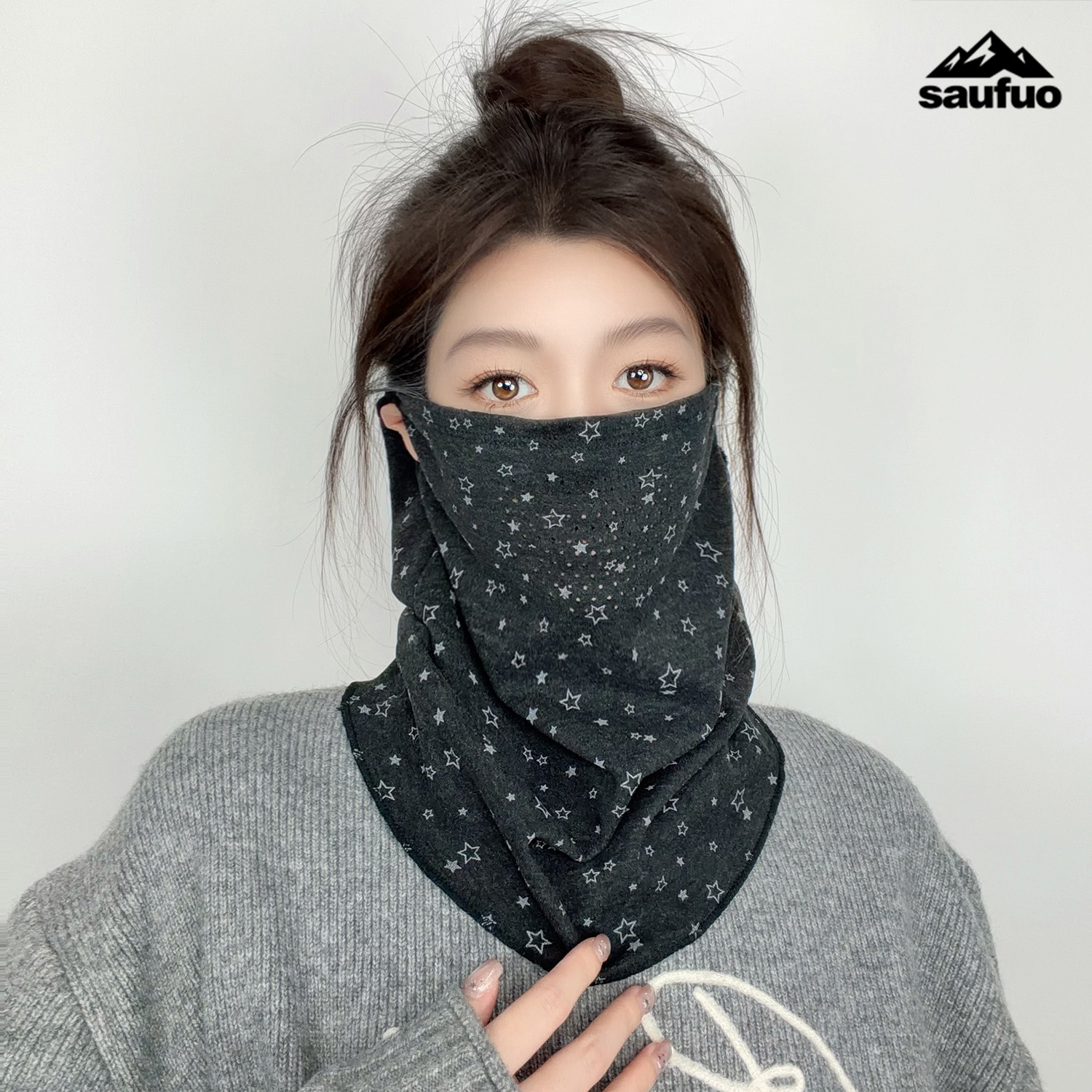 Outdoor cycling face mask for winter, with ear loops, full-face coverage, neck protection, and windproof design, suitable for both men and women, available for wholesale