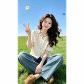 2026夏季新款高级感时尚贝壳钉珠绣花短袖上衣修身显瘦女装衬衫女