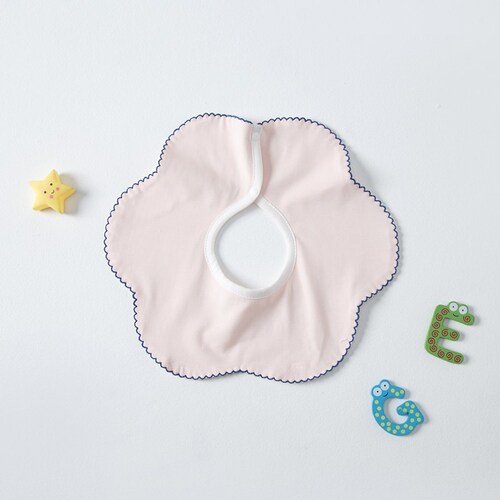 Newborn flower-shaped bibs for boys and girls, rotatable bibs for eating and feeding, spit-proof bibs, wholesale maternal and baby supplies