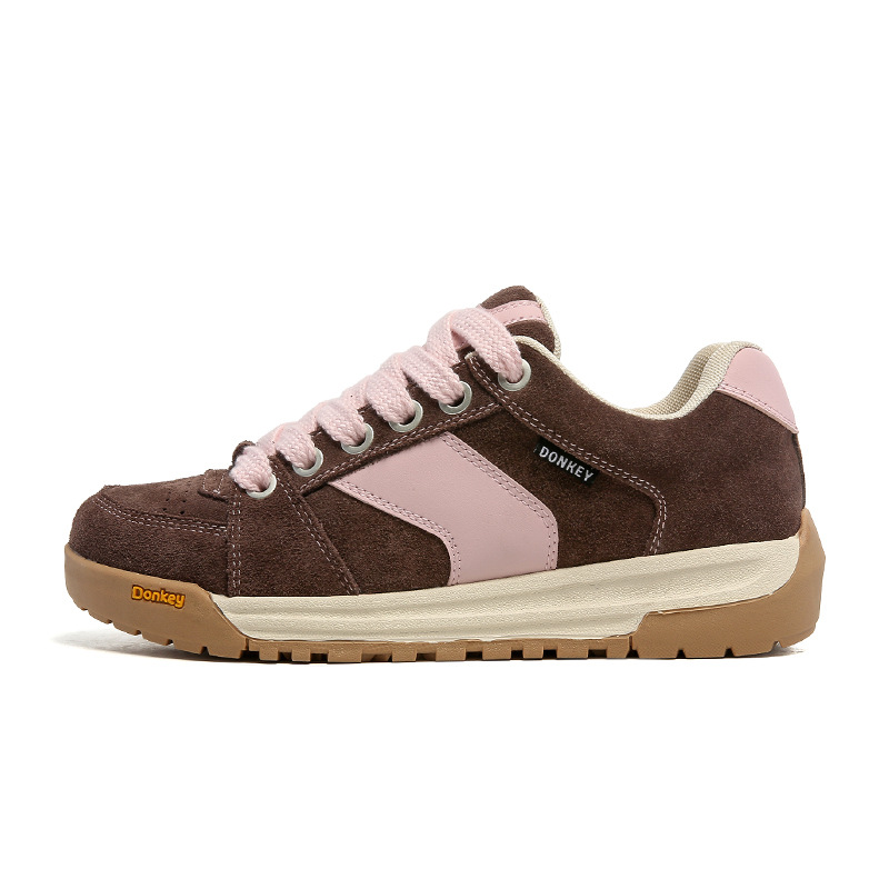 Pequeños zapatos casuales rojos verano y otoño de 2025 nuevos zapatos de entrenamiento de alta calidad para mujeres zapatos de pan suaves diarios