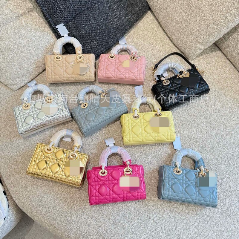 High-End D Brand Horizontal Lady Diana Bag Lady2025 New Model Genuine Leather Fashion Shoulder Crossbody Chain Bag Joy Handbag High-End D Brand Horizontal Lady Diana Bag Lady2025 New Model Genuine Leather Fashion Shoulder Crossbody Chain Bag Joy Handbag