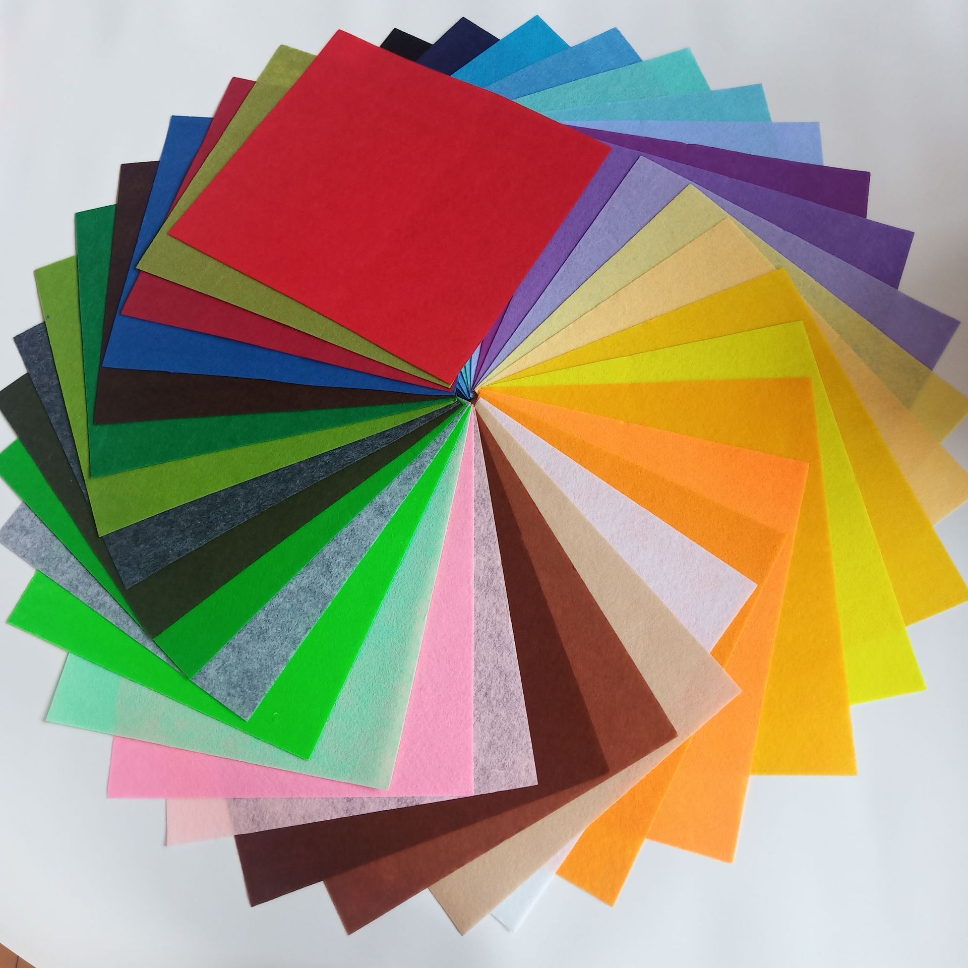 厂家批发不织布1mm不纸布幼儿园diy手工布20色40色剪纸毛毡不织布