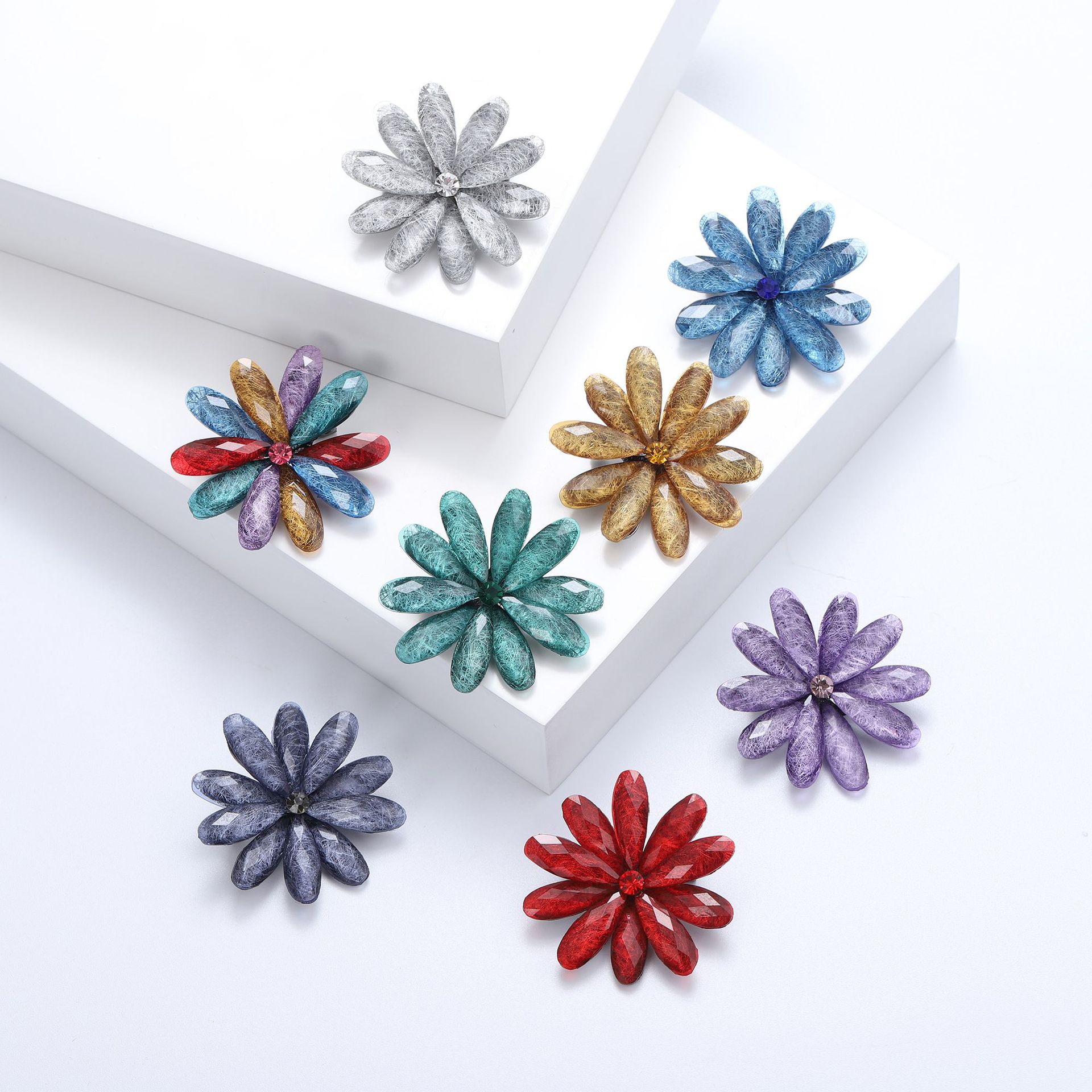 17g Weight Acrylic Inlay Material Brooches Classification Casual, Holiday, Banquet Occasion Alloy Material Flower Pattern All Seasons Season Women's Gender Inlay Design Simple Style Style Simple Style Pin Flower Alloy Inlay Acrylic Women's Brooches 2