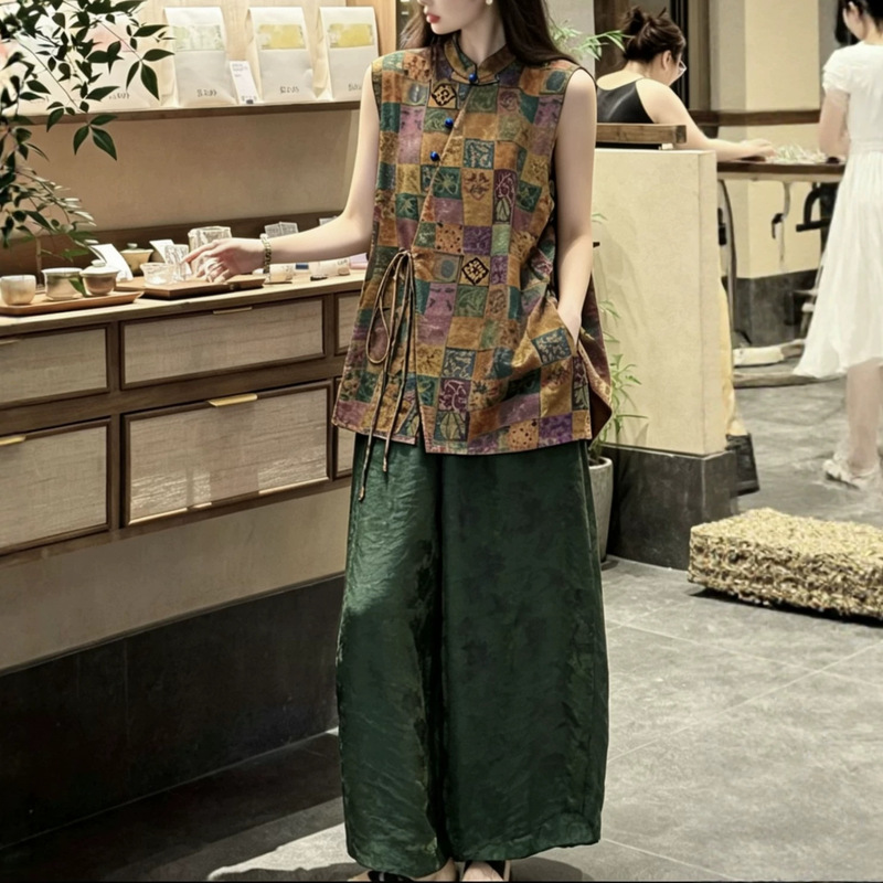 New Chinese-Style Silk Blend Xiangyun Silk Sleeveless Shirt with Buttoned Tie and Tassel Design for Summer
