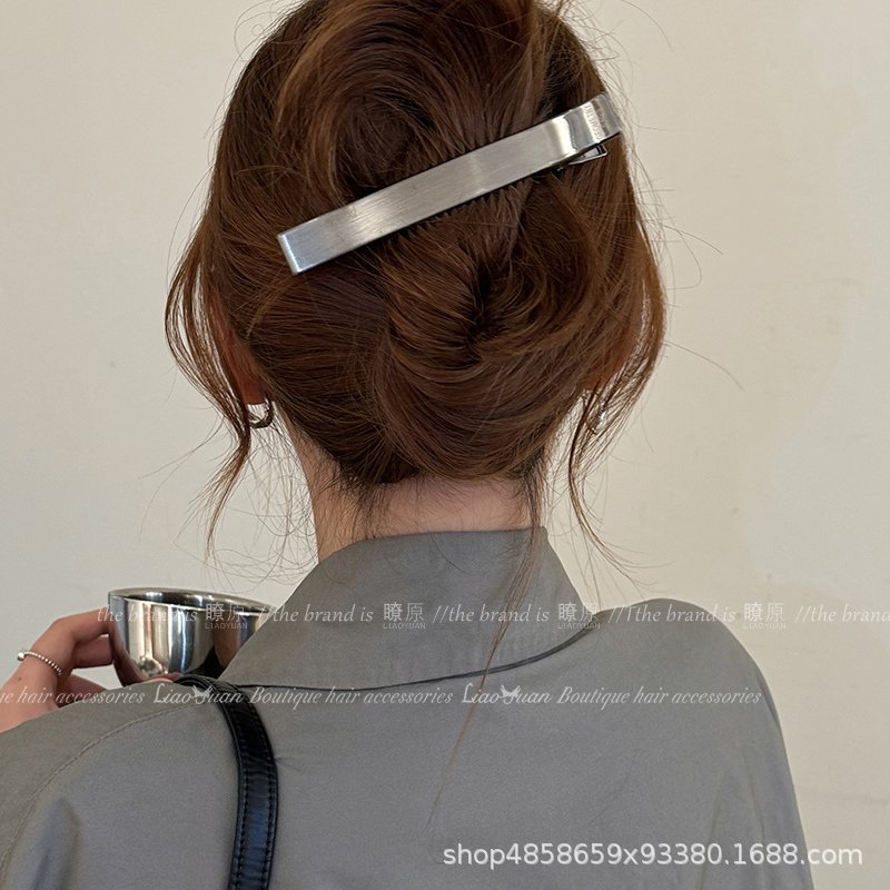 글로시 건 블랙