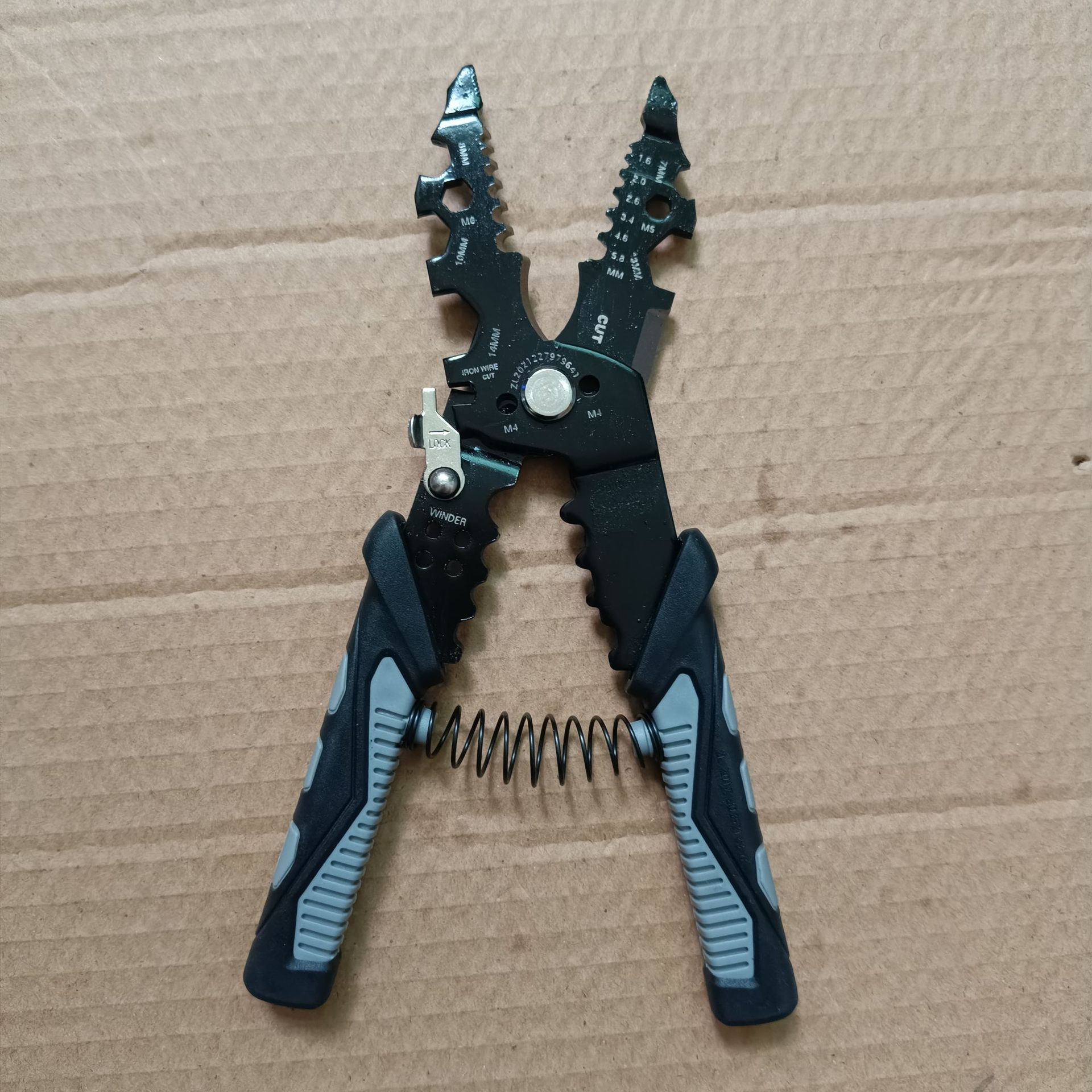 多功能新款剥线钳分线钳绕线剪线剥线皮压线扒皮钳子电工专用