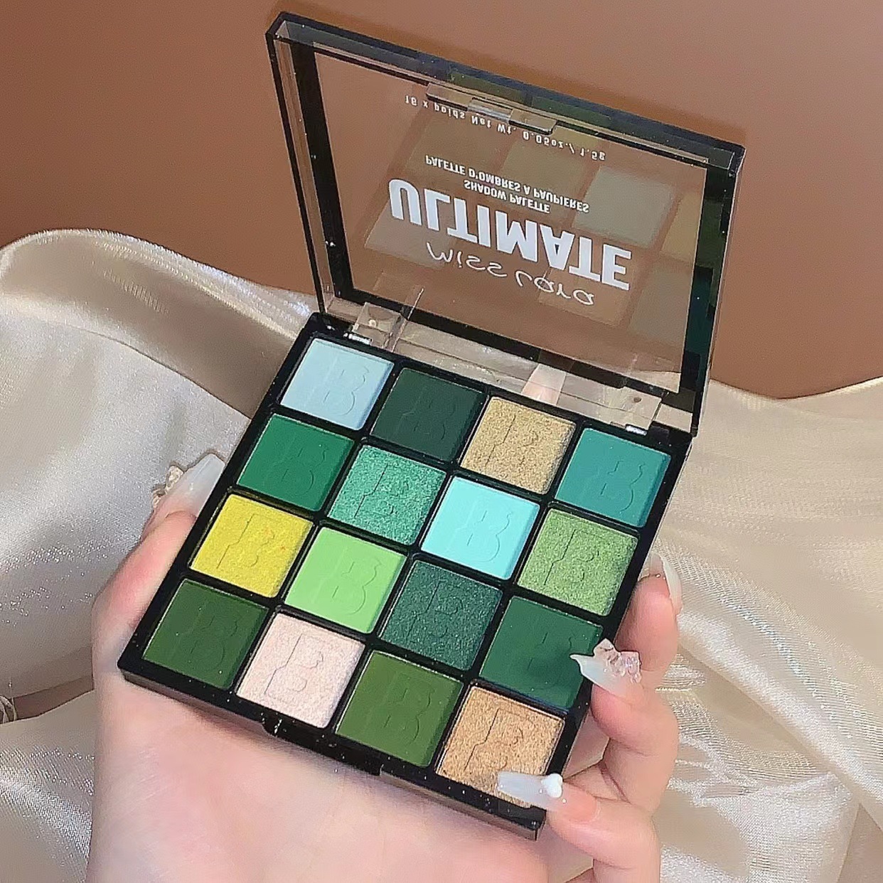 Misslara's 16-color, matte and pearlescent eyeshadow palette, candy-colored Tiktok cross-border makeup undefined