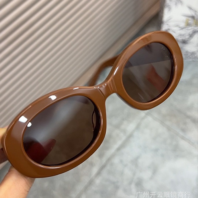 25 新しい凱旋門キャラメル オーバル サングラス メデラス スタイル サングラス レトロ ブラウン メガネ トレンド 40194