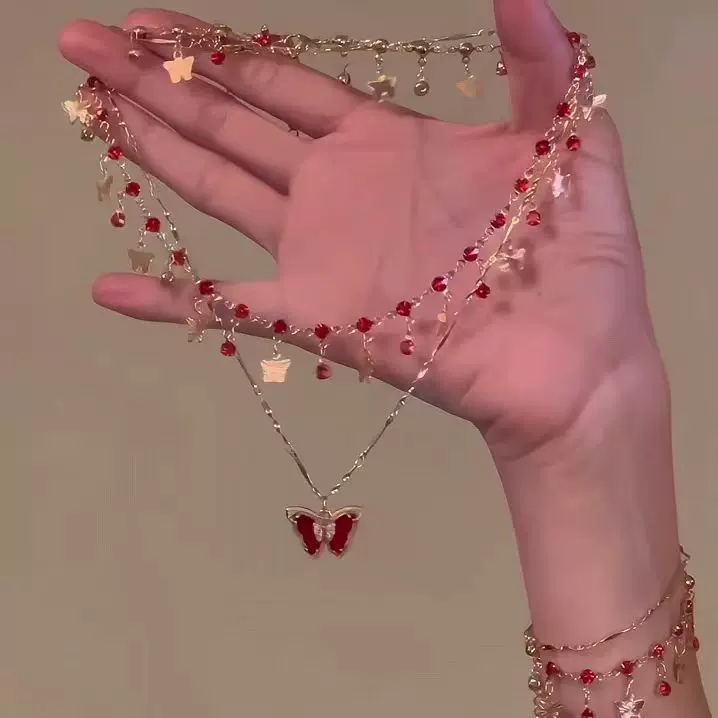 「浪漫红梦蝶」蝴蝶项链女款2025新款爆款多层叠戴锁骨链红色颈链