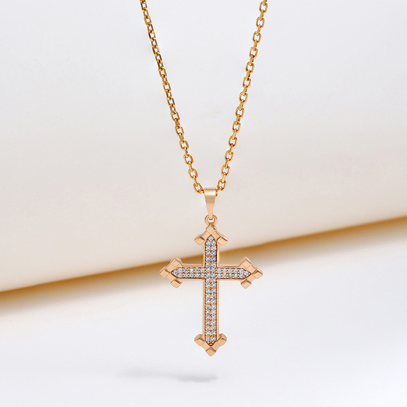 Joyería Xuping micro incrustado con colgante de cruz de circonio para mujeres lujo ligero personalidad simple collar accesorios de collar de viento frío para hombres