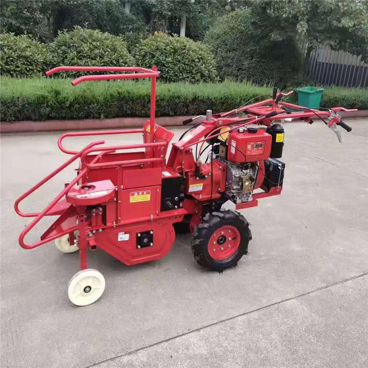 小型單行玉米收獲機(jī) (18).jpg