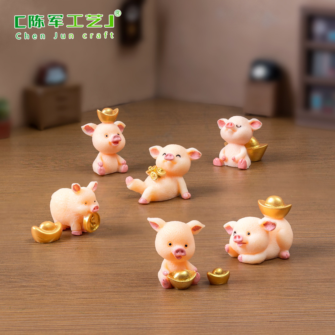 金持ち豚DIY多肉微景観ケーキ自動車小置物豚年漫画ペンダント子豚樹脂工芸品