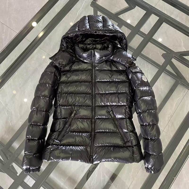 High-End Celebrity Style down Jacket, Faye Wong Style, Women's Short Hooded Slim Fit Thick Warm Light Jacket