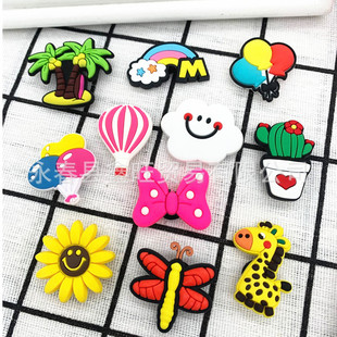 Cross-Border New Hole Shoe Decorative Buckle Accessories Shoe Flower Shoe Buckle Cute Cartoon Garden Shoe Accessories Hole Bag Shoe Buckle