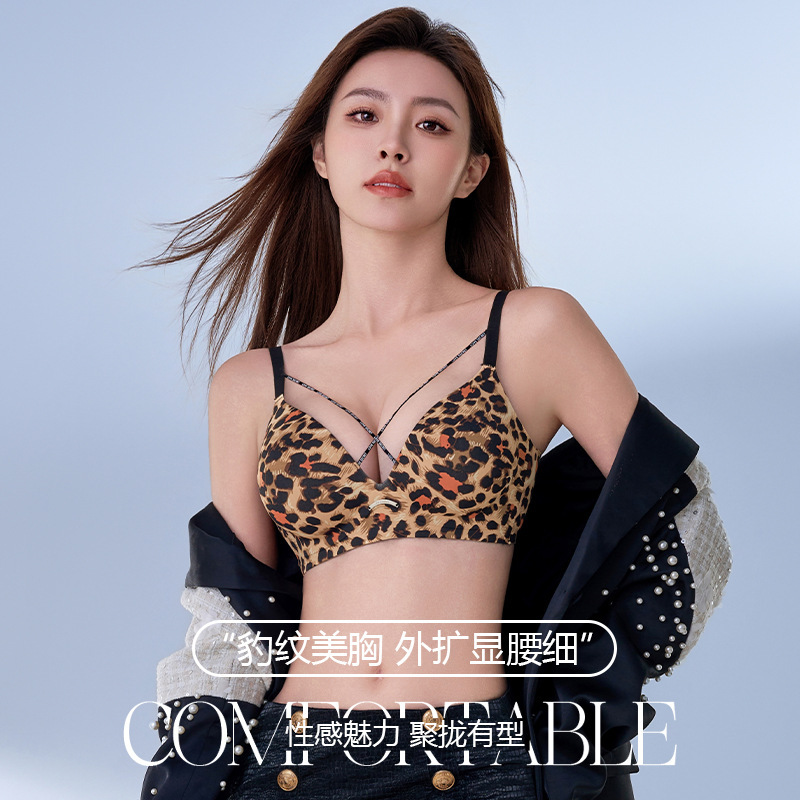 Outer Amplification Cup Underwear Thickened Cushion Cartoon Chest Bra Small Chest Gathering Large No Steel Ring Anti-sagging Para Breast Cover Outer Amplification Cup Underwear Thickened Cushion Cartoon Chest Bra Small Chest Gathering Large No Steel Ring Anti-sagging Para Breast Cover